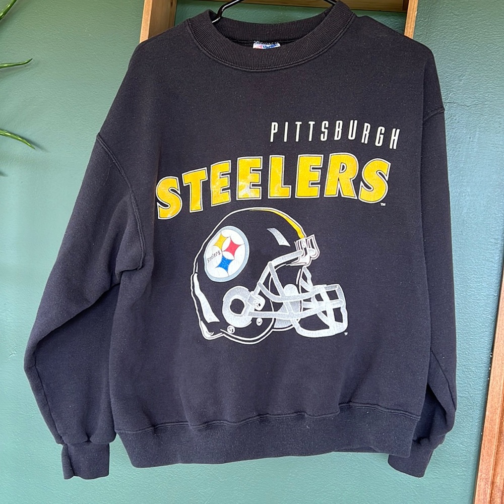Vintage Pittsburgh Steelers Crew. Size Large (runs small).